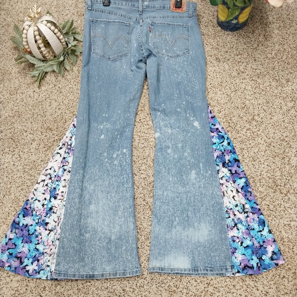 3779 Size 30 Levis 524 Upcycled Bleach Dyed Butterfly Print Bell-Bottoms. - Picture 6 of 8